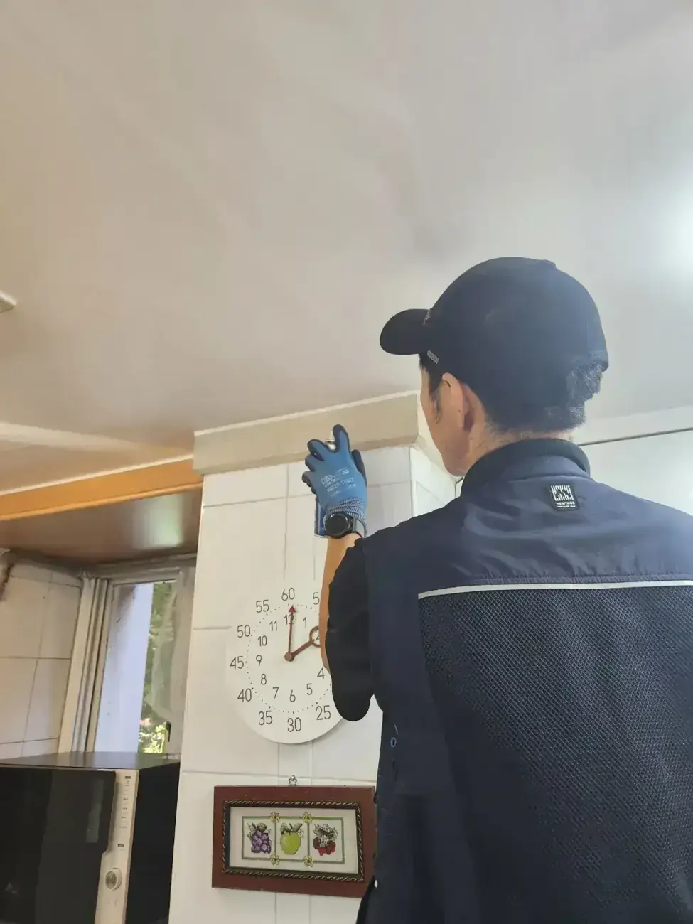서울 강남구 침수복구 현장 사진 12 — 강남 아파트 천장 누수 침수청소·마루 코팅